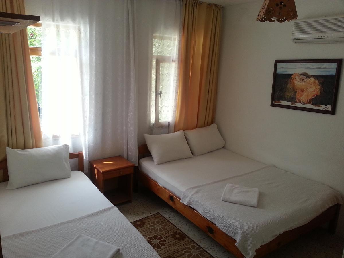 Ferah Hostel Monica'S Place Fethiye Quarto foto