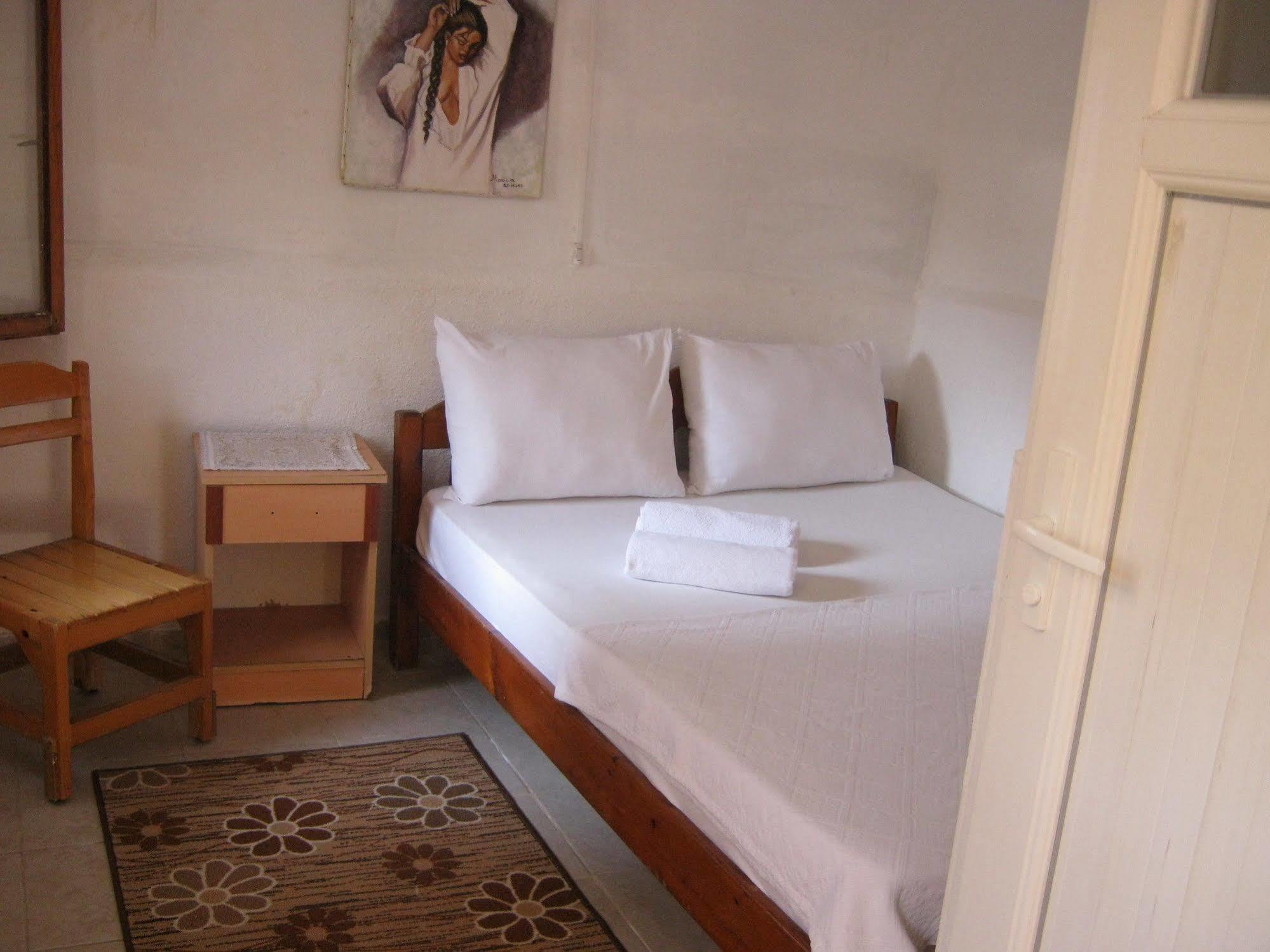 Ferah Hostel Monica'S Place Fethiye Exterior foto